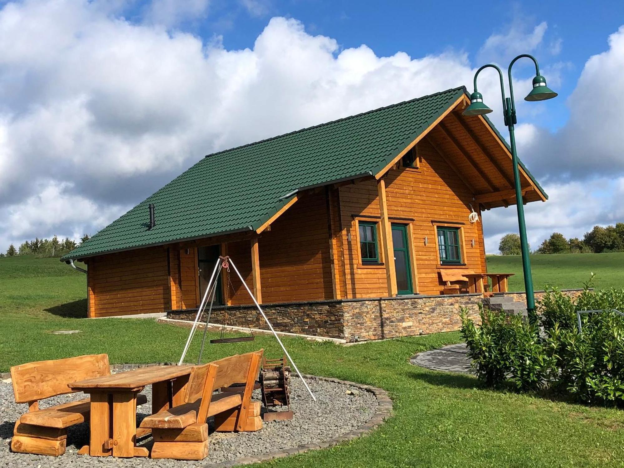 Holzhaus Onkel Fritz Mit Sauna Und Whirlwanne Esch  Esterno foto