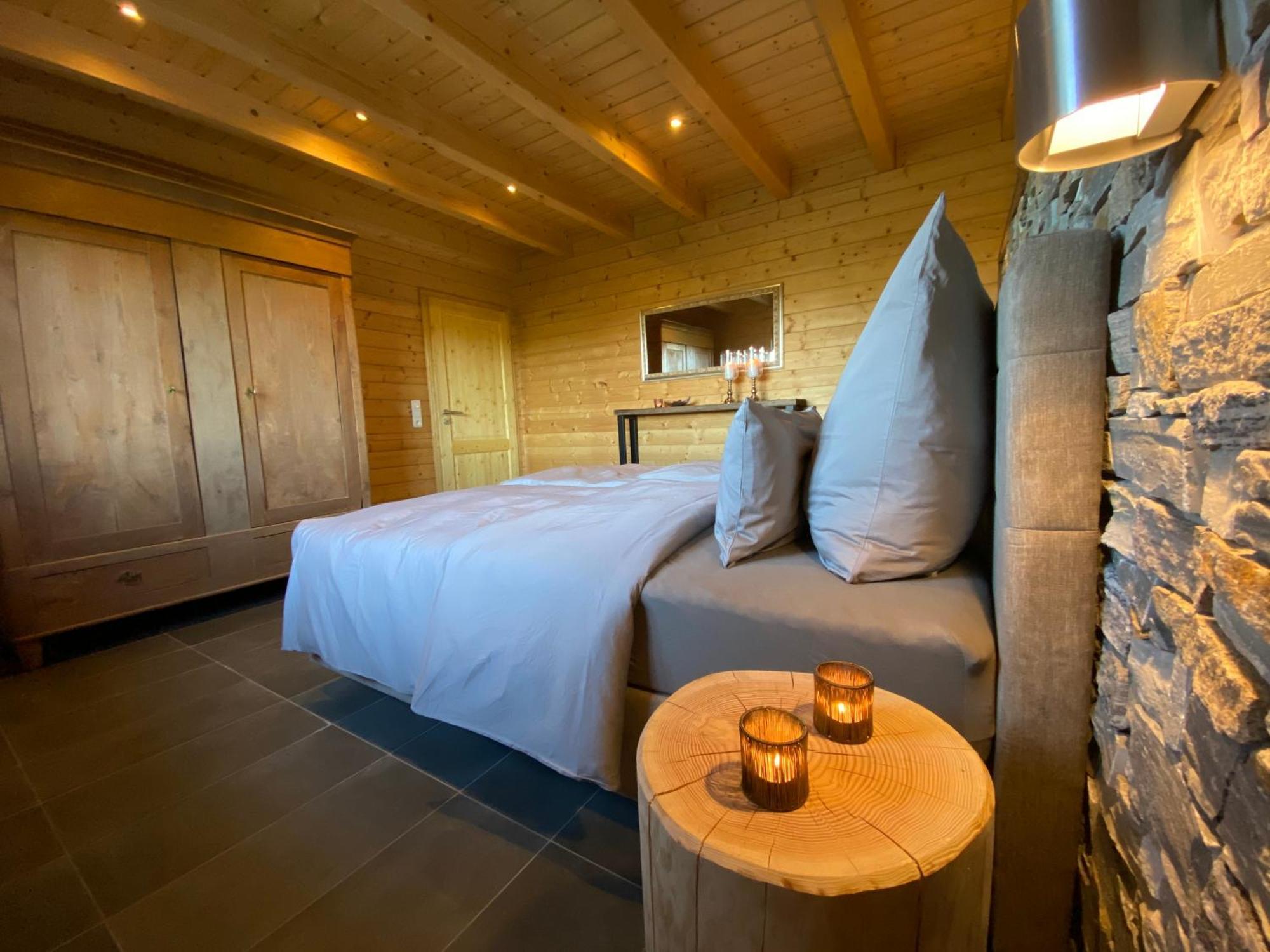 Holzhaus Onkel Fritz Mit Sauna Und Whirlwanne Esch  Esterno foto