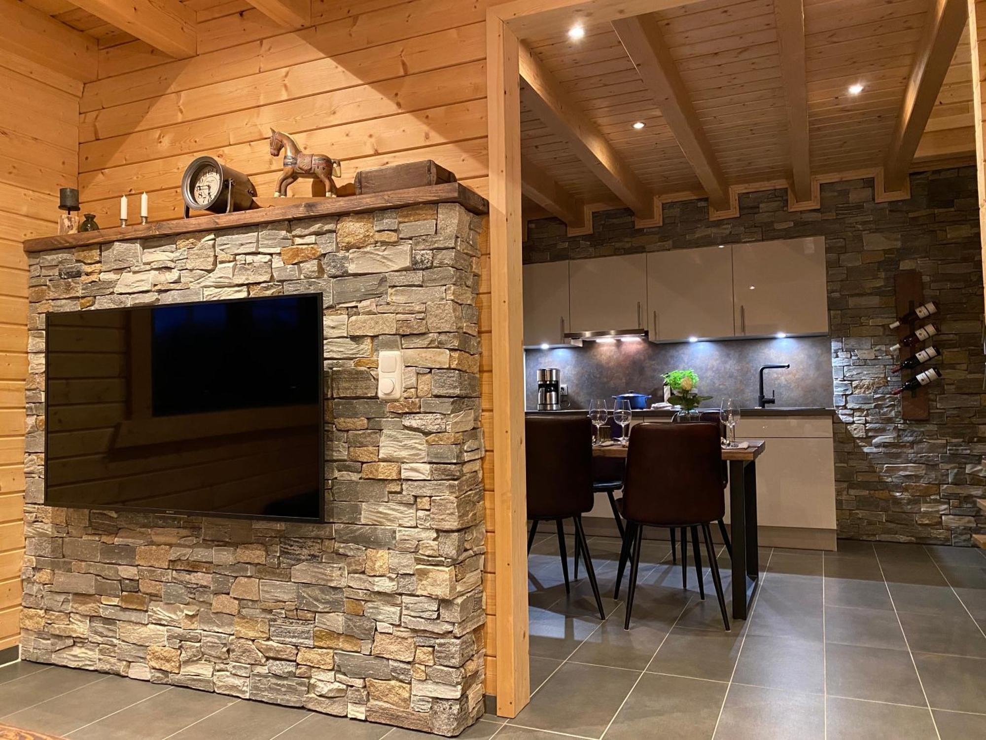 Holzhaus Onkel Fritz Mit Sauna Und Whirlwanne Esch  Esterno foto